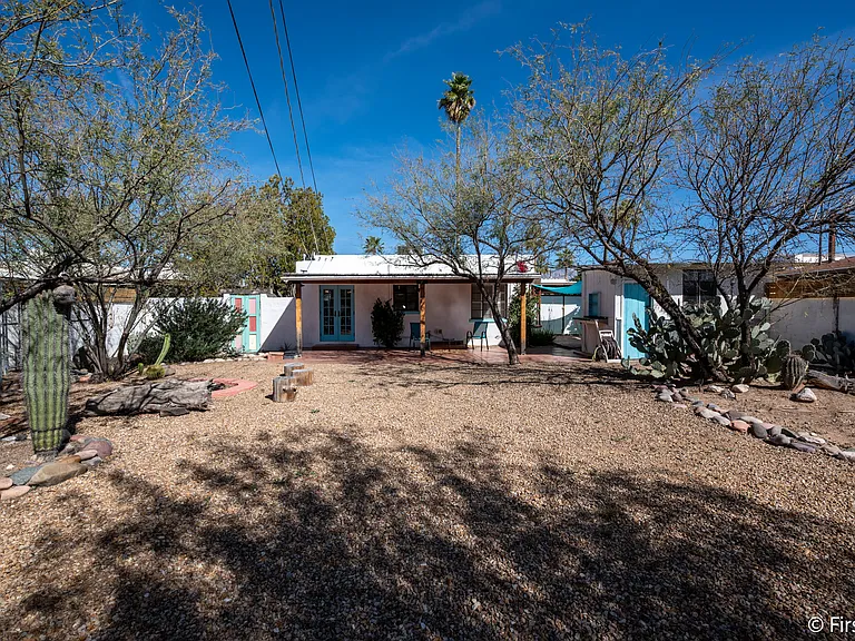 2620 E Lee St — Photo 20