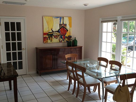 5th image of 5808 San Vicente St