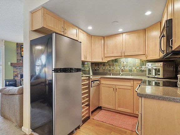 4th image of 1823 W Northridge Ct APT 8