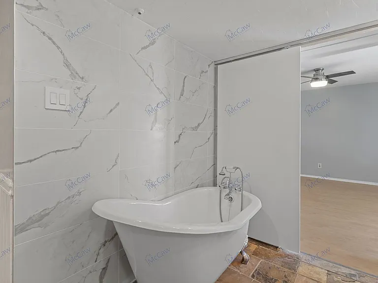 2101 Park Willow Ln #B — Photo 14