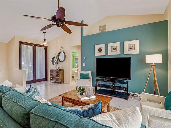 Home For Sale In Palm River