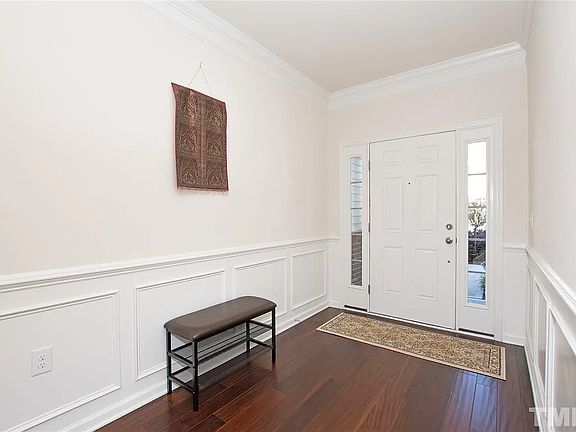 4th image of 455 Manchester Park Ln