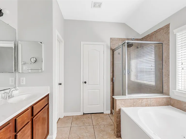 9934 Dragonfly Meadow Ct — Photo 15