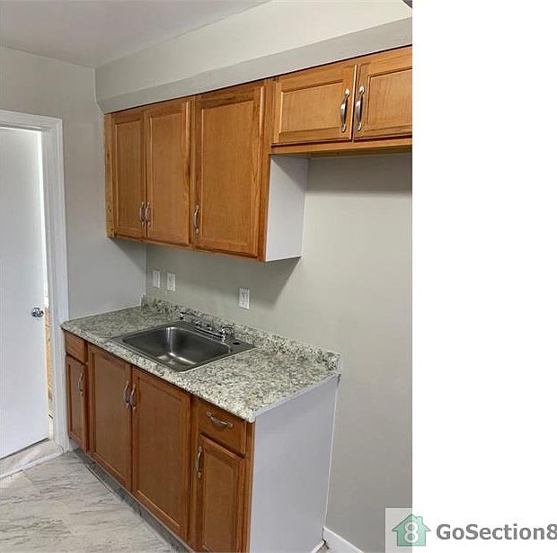 1st image of 11546 Chalmers St #104