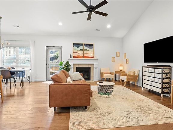 5th image of 2940 Cardiff Castle Ln