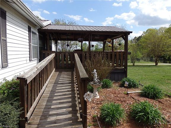 4th image of 492 Mount Shepherd Rd