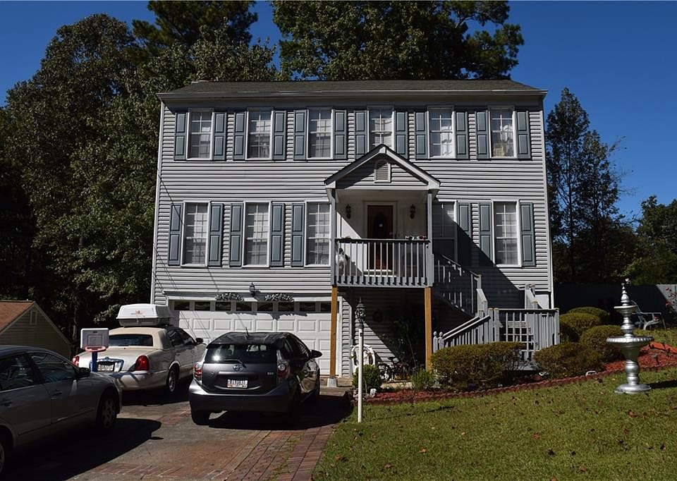 1st image of 2649 Crystal Ln