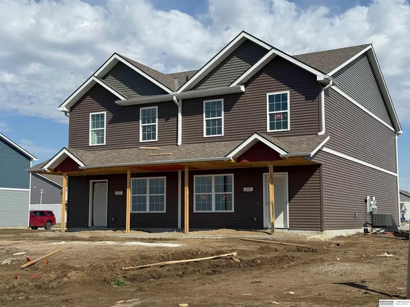 4747 21st St, Fremont, NE 68025