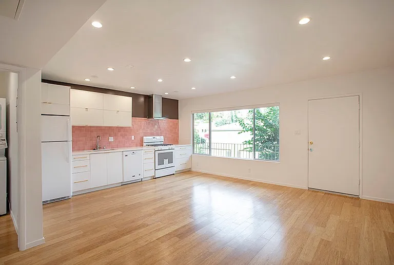 646 N La Fayette Park Pl #10 — Photo 4