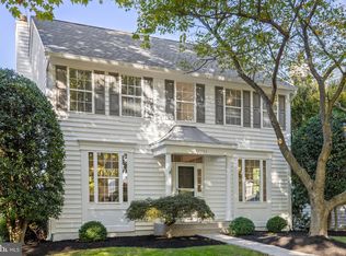 43234 Chase St, Chantilly, VA 20152