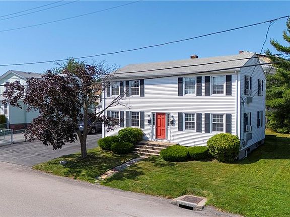 3rd image of 40-42 Agnes St