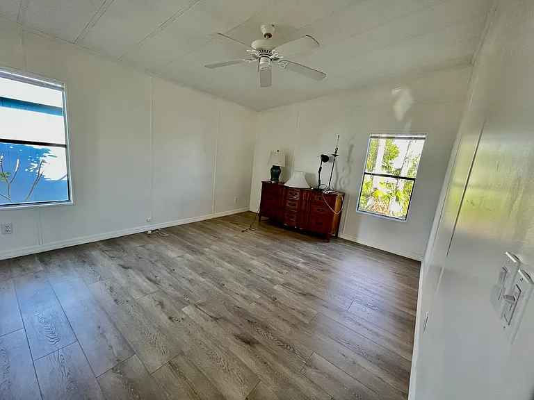 100 Hampton Rd #39 — Photo 14