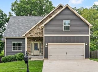 119 Sycamore Hill Dr, Clarksville, TN 37042