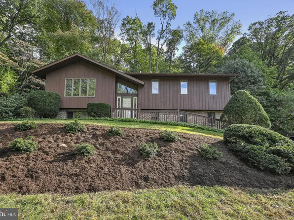 331 Spring Garden St, Ephrata, PA 17522