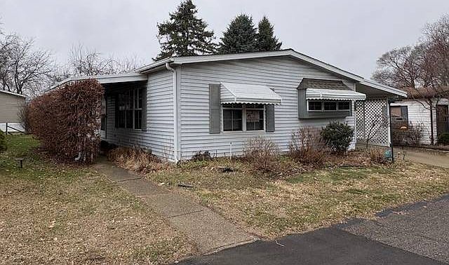 1st image of 2672 Chickadee St