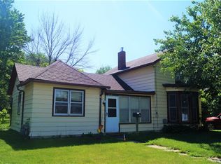 410 E 4th St S, Newton, IA 50208