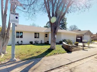1208 Garnet Dr, Modesto, CA 95355
