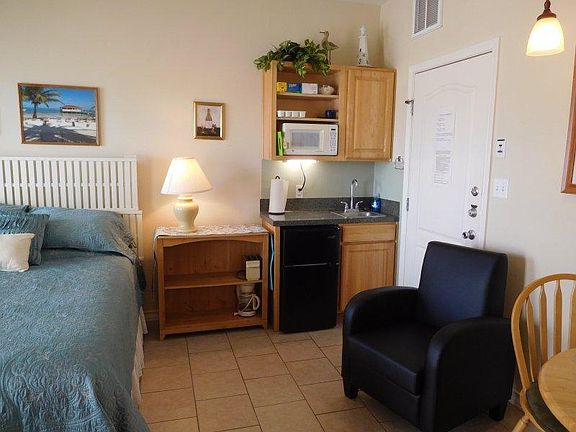 5th image of 14202 Encantada Ave APT 105B