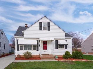 1693 Mapledale Rd, Wickliffe, OH 44092