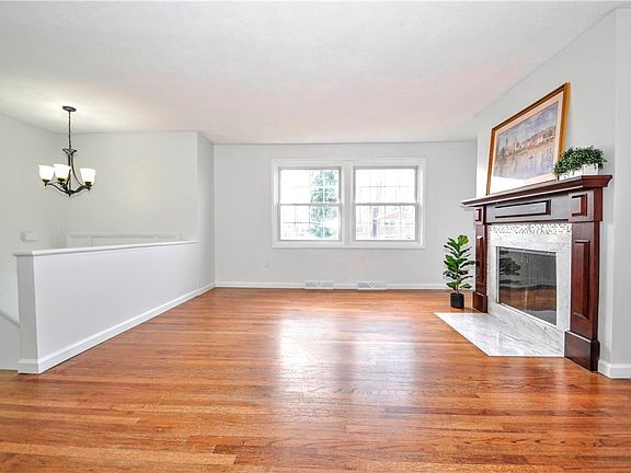 5th image of 1313 Star Ridge Dr