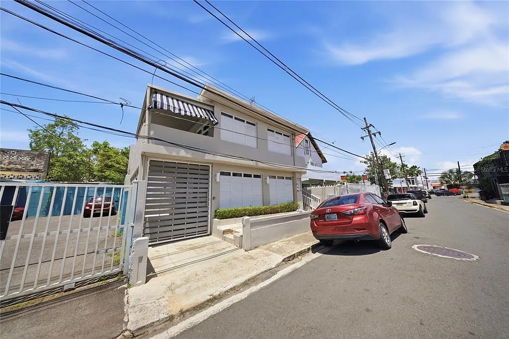 2 bed, 1.0 bath, 750 sqft, $2,150 — Photo 1