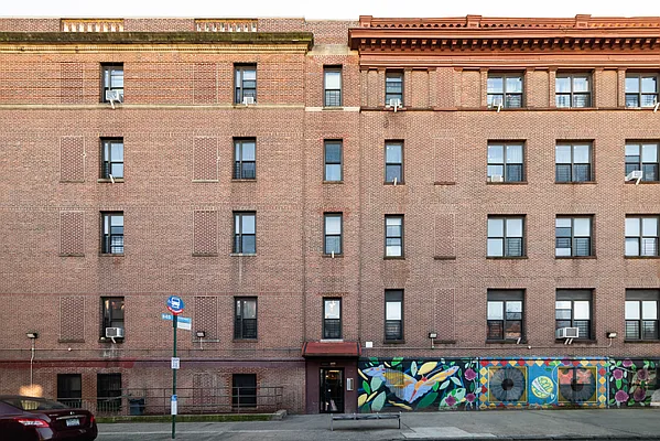 Rented by Joel Scharf, LREB | media 37