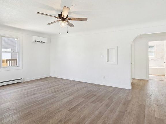 4th image of 158 River Trail Dr #1