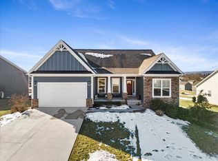 2277 Scenic Ridge Cir, Blacksburg, VA 24060