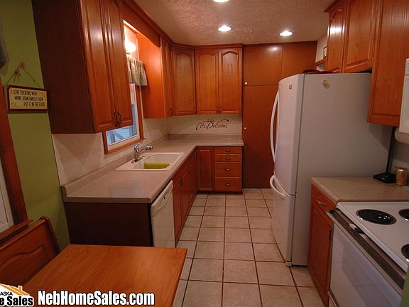 4th image of 1722 N 58th St