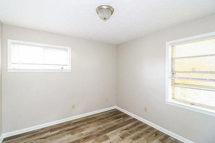 2nd image of 61 Abby Ct #61