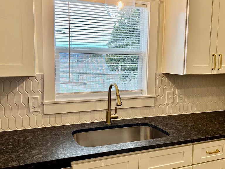 301 Silver Pl — Photo 11