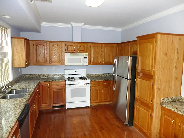 7324 Willow Glen Way — Photo 7