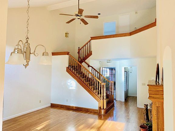 2nd image of 8122 Kingsbridge Dr