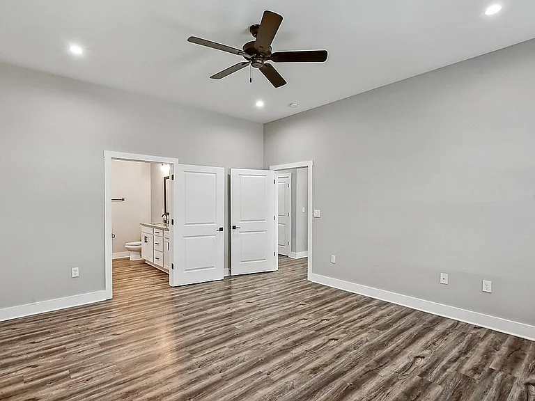 Villas at Capital Twenty — Photo 41