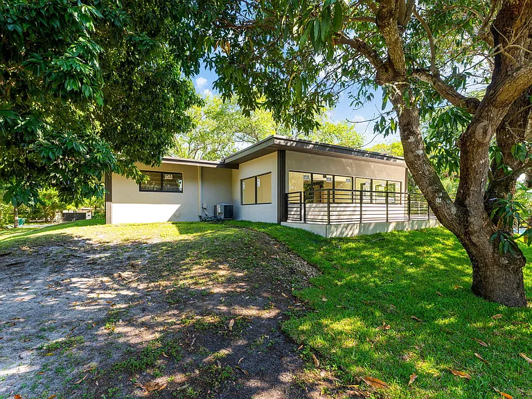 7920 SW 132nd St — Photo 39