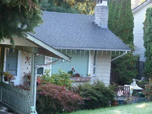 3 bed, $2,350 — Photo 1
