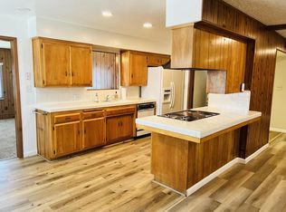 6212 Friant Dr, Bakersfield, CA 93309