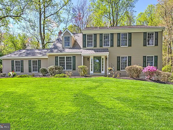 2nd image of 405 Wm Salesbury Dr