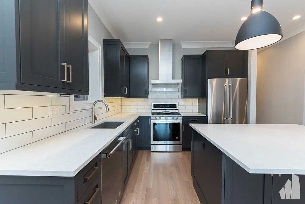 2 bed, $5,196 — Photo 3