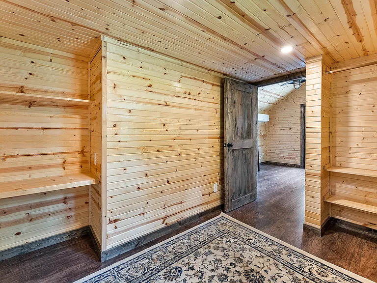 1524 Little Flock Dr — Photo 17