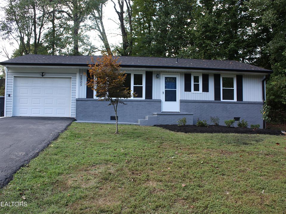 1st image of 2905 SE Davis St