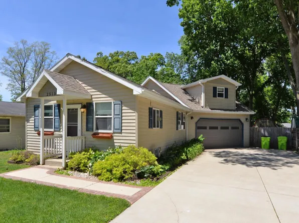 2513 Mason STREET, Delavan, WI 53115