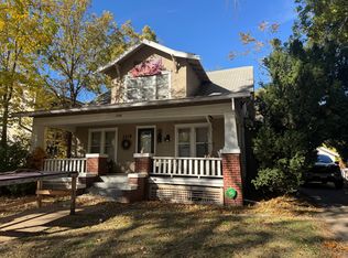1118 Kearney St, Manhattan, KS 66502