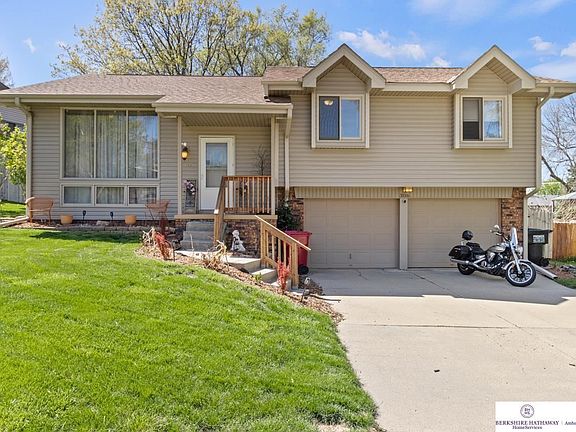 2nd image of 306 Flint Cir