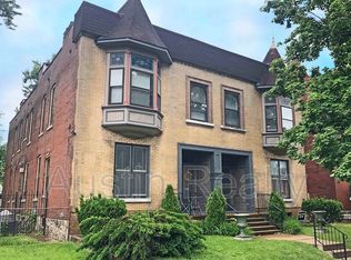 3906 Russell Blvd #A, Saint Louis, MO 63110