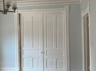 923 S Bishop St #1, Chicago, IL 60607