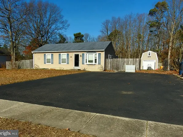 13 Pinoak Dr, Atco, NJ 08004