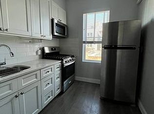25-37 14th Pl #1, Astoria, NY 11102