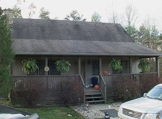 8515 E Green Acres Rd, Columbus, IN 47201