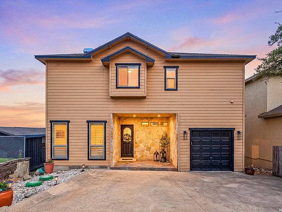 4th image of 2633 LAKEVIEW DR